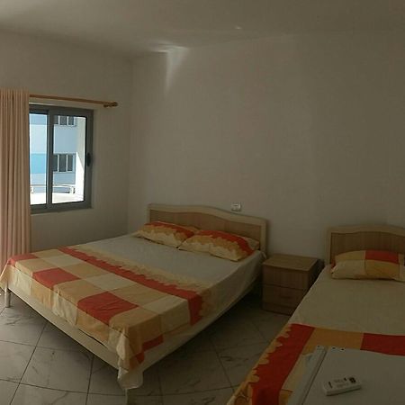 Hotel Kaqaniku Shëngjin エクステリア 写真